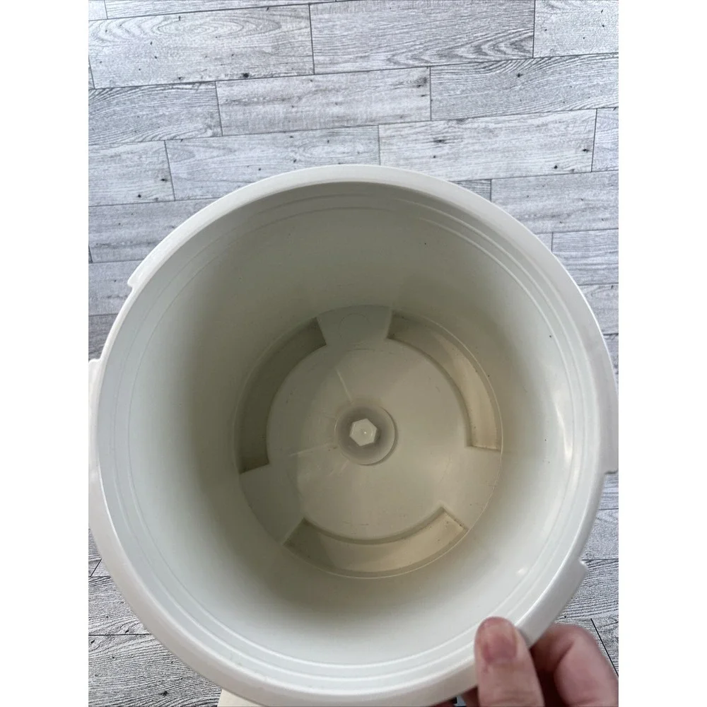 Waring Ice‎ Cream Parlor Freezer Maker Replacement Part Bucket & Recipe Book